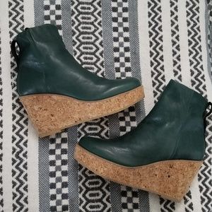 t.souls Women's Sustainable Leather/Suede and Cork